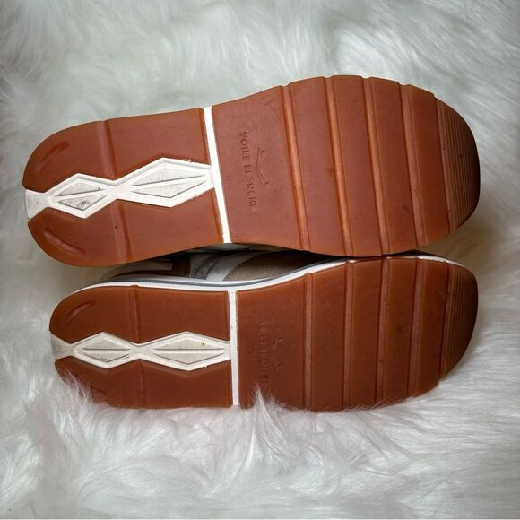 Voile Blanche Sneakers - Picture 7 of 13